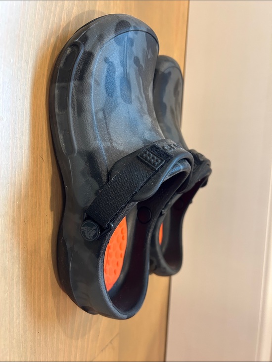 CROCS Shoes - Crocs LiteRide size 8